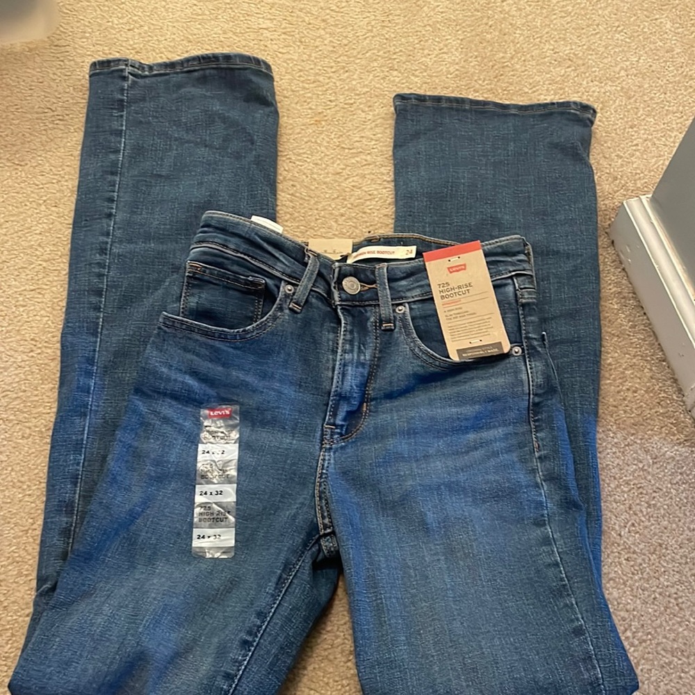 NWT LEVIS 👖 JEANS
